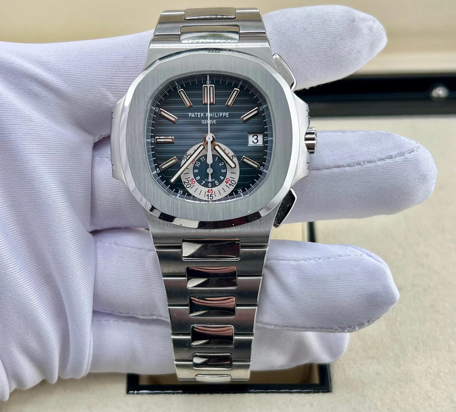 Patek Philippe Nautilus Blue Dial Full Set Italy 5980/1A 2008
